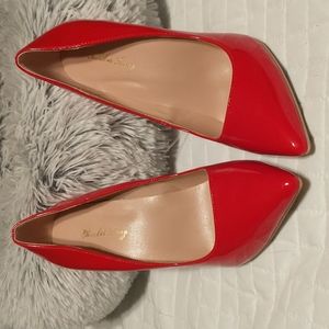 Elisabet Tang Women's Pumps 4.7 inch heel (Size 6)